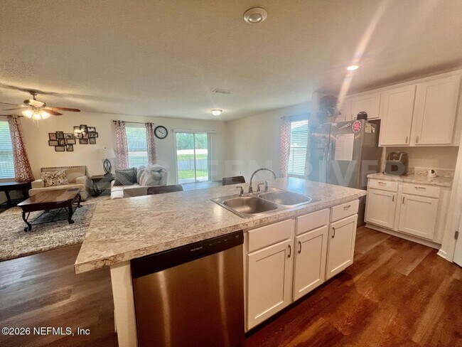 Building Photo - 9196 Bighorn Trl