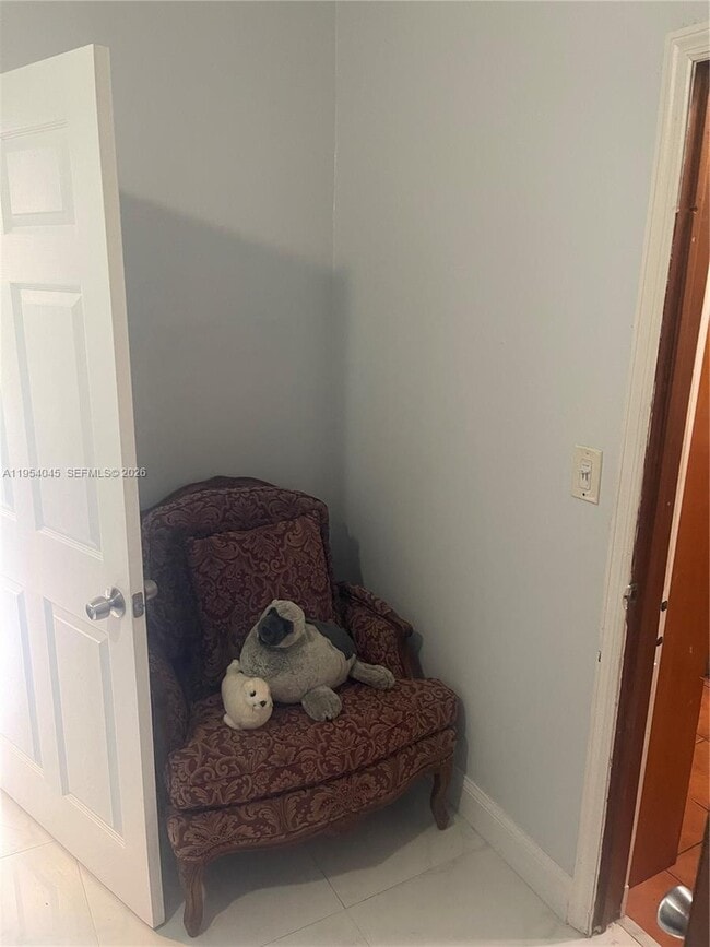 Building Photo - 1191 NE 200th St