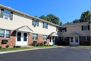 Building Photo - VILLAS