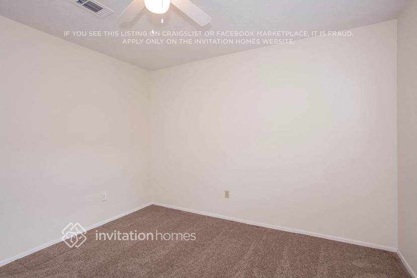 Building Photo - 16223 Barcelona Dr