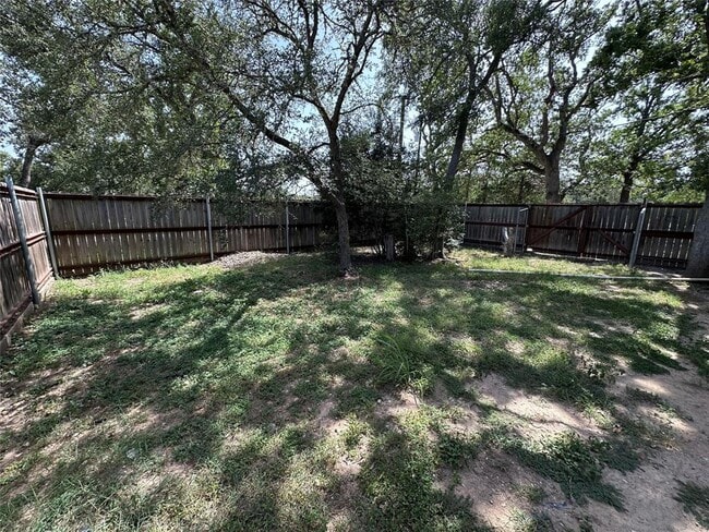 Building Photo - 161 FM1209
