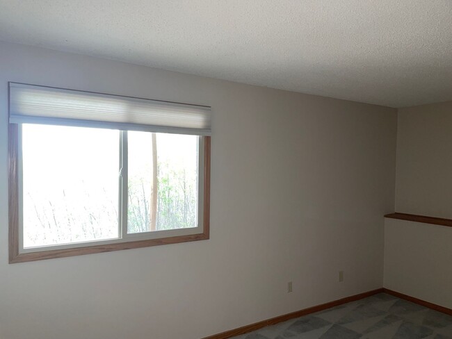 Building Photo - 3 Bedroom Home in Pine Cliff w/ Amazing Vi...