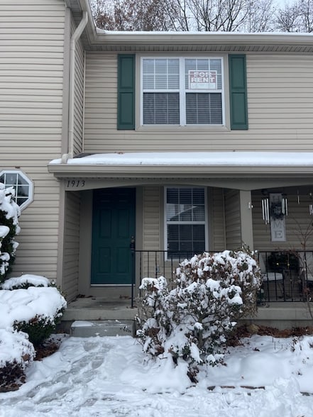 Primary Photo - 1913 Ridgebury Dr