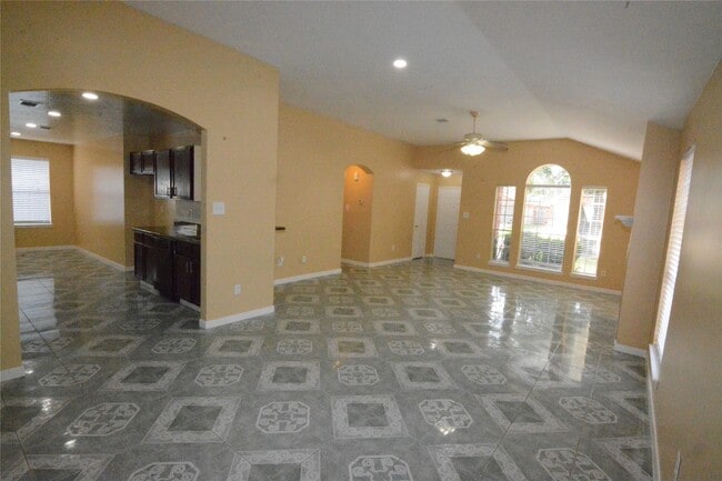 Building Photo - 9131 Knightsland Trail