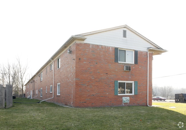 Building Photo - Colonial Gardens Apartments