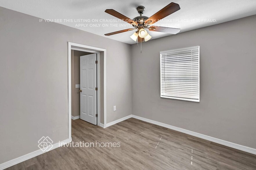 Building Photo - 3028 Ridgeway Ave