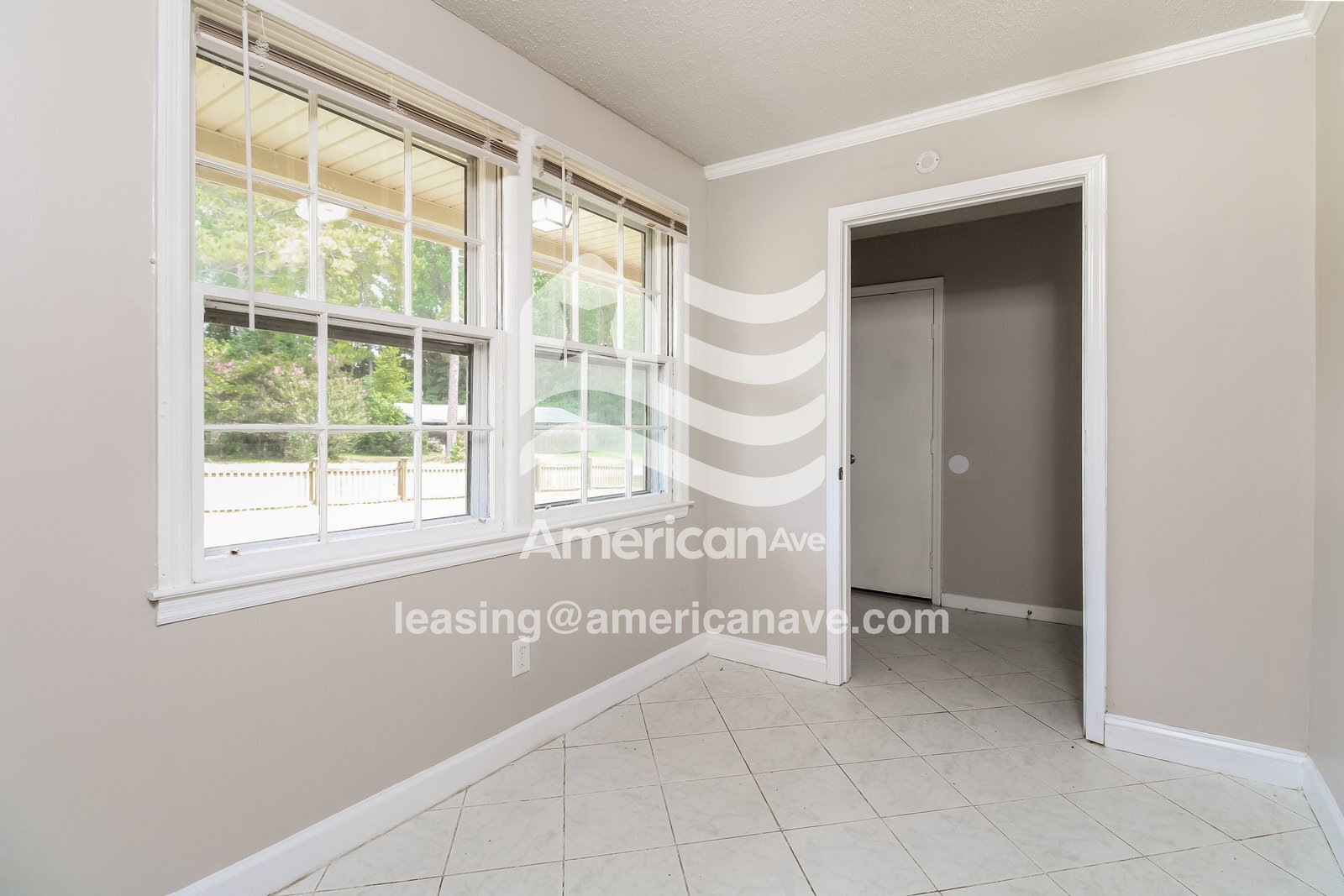 Building Photo - 713 Frieden St