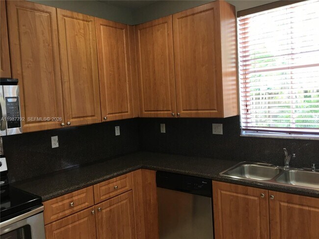 Building Photo - 14512 SW 10th St