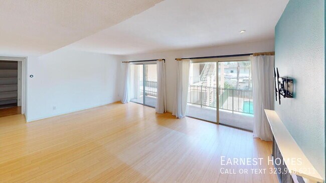 Building Photo - 14850 Hesby St