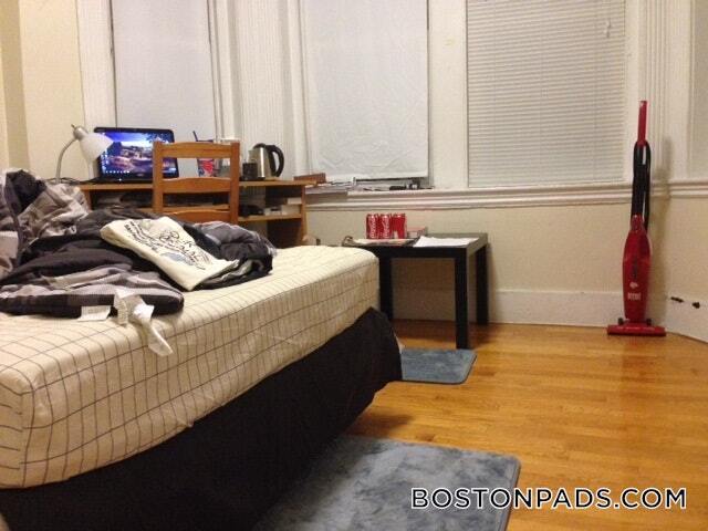 Building Photo - 171 Hemenway St