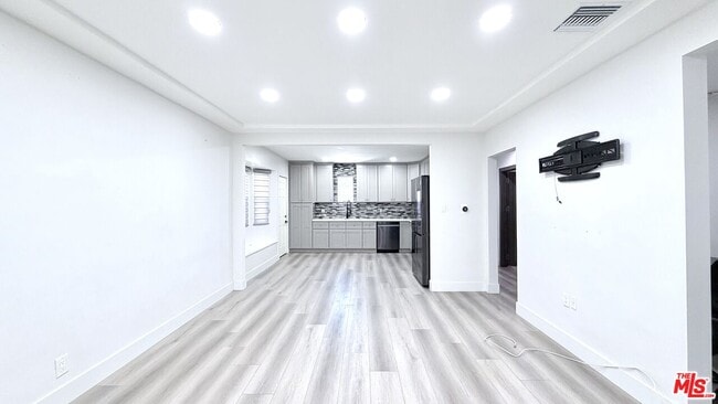 Building Photo - 11836 Rialto St