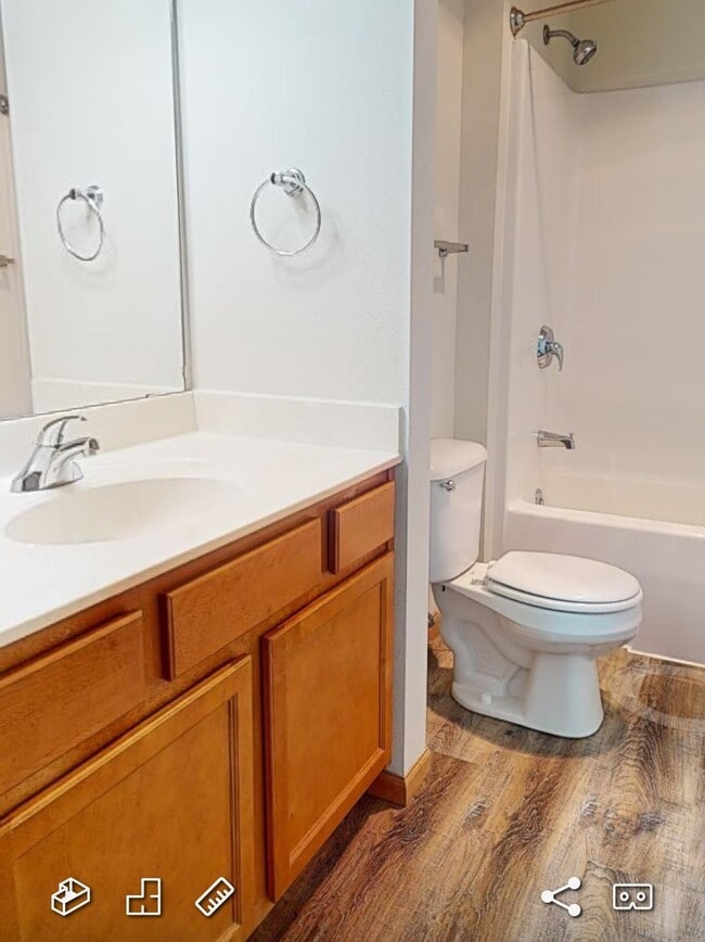 Building Photo - 732 Bear Claw Way