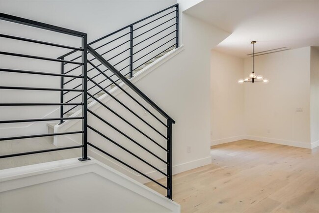 Building Photo - 4515 Jinx Ave