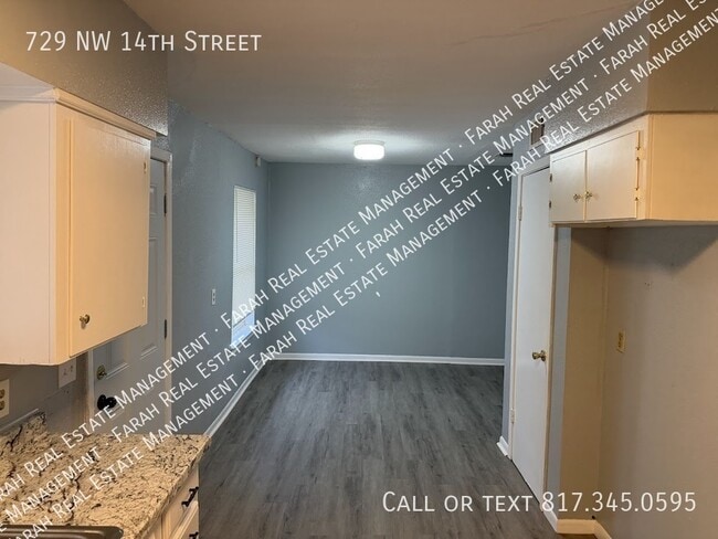 Building Photo - 729 NW 14th St