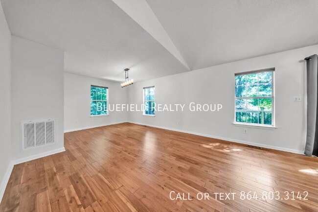 Building Photo - 141 Quail Haven Dr