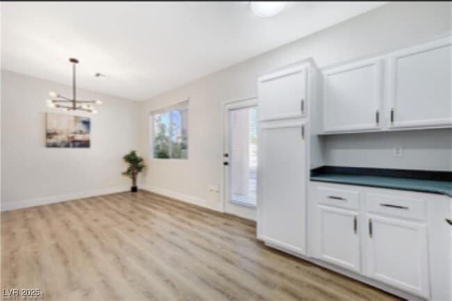 Building Photo - 250 Bailey Island Dr