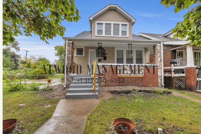 Building Photo - 8693 Woodlawn Ave