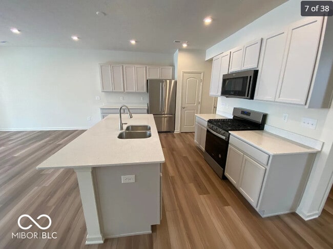 Building Photo - 14201 Tenbury Wy