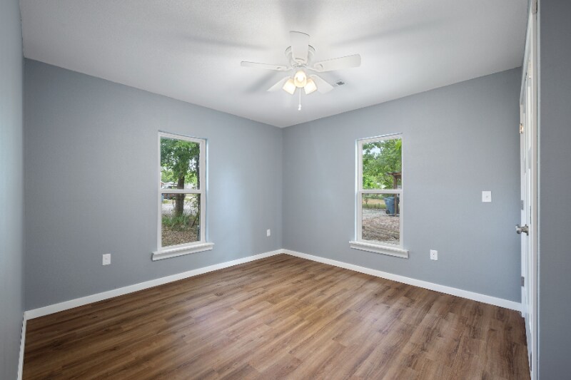 Building Photo - 2118 S Jackson Ave