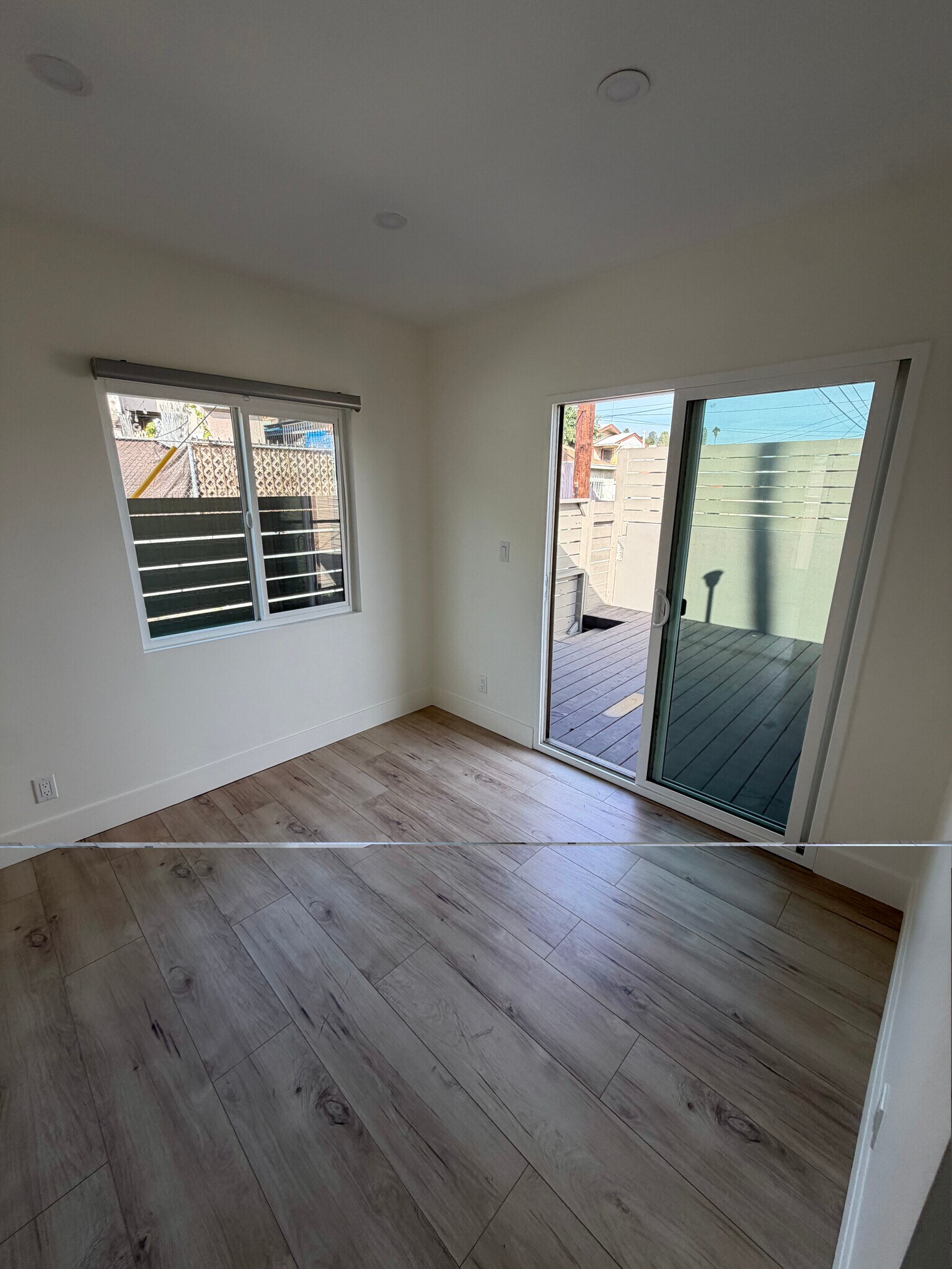 Building Photo - 2113 Montana St