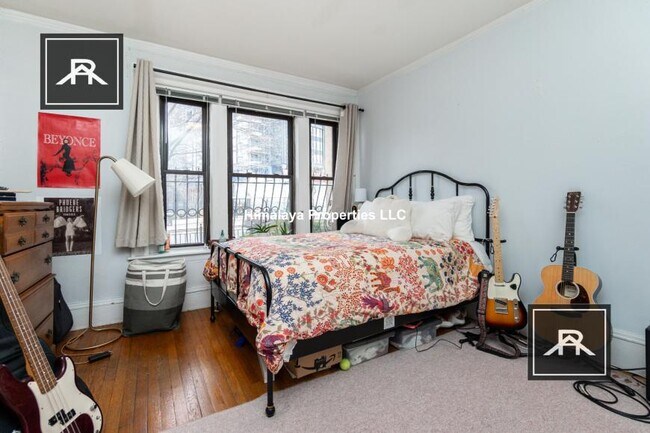 Building Photo - 5 bedroom in Boston MA 02215