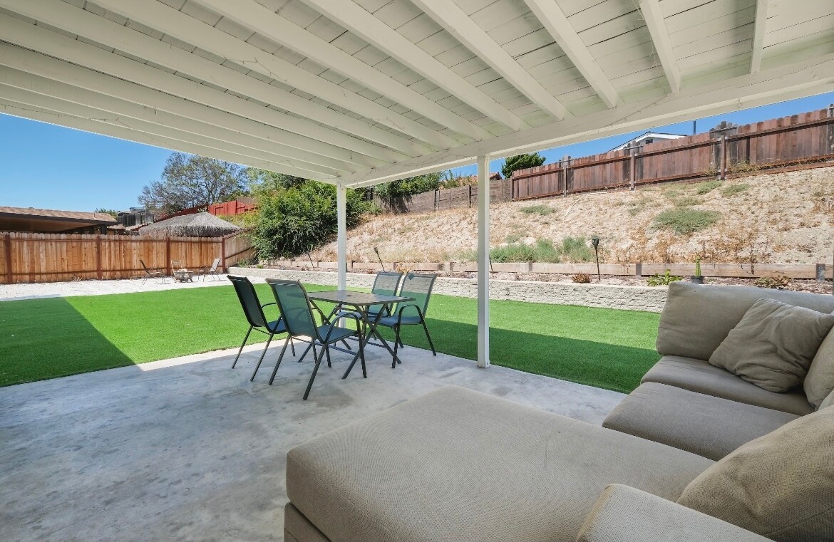 Building Photo - 895 Rutgers Ave