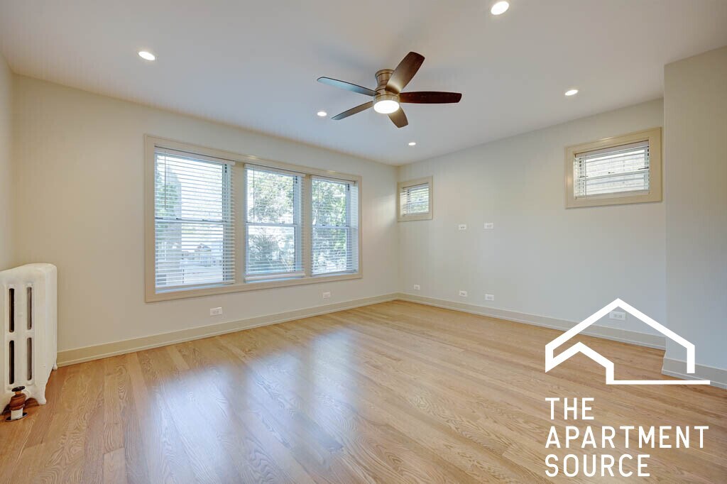 Building Photo - 1919 W Winona St