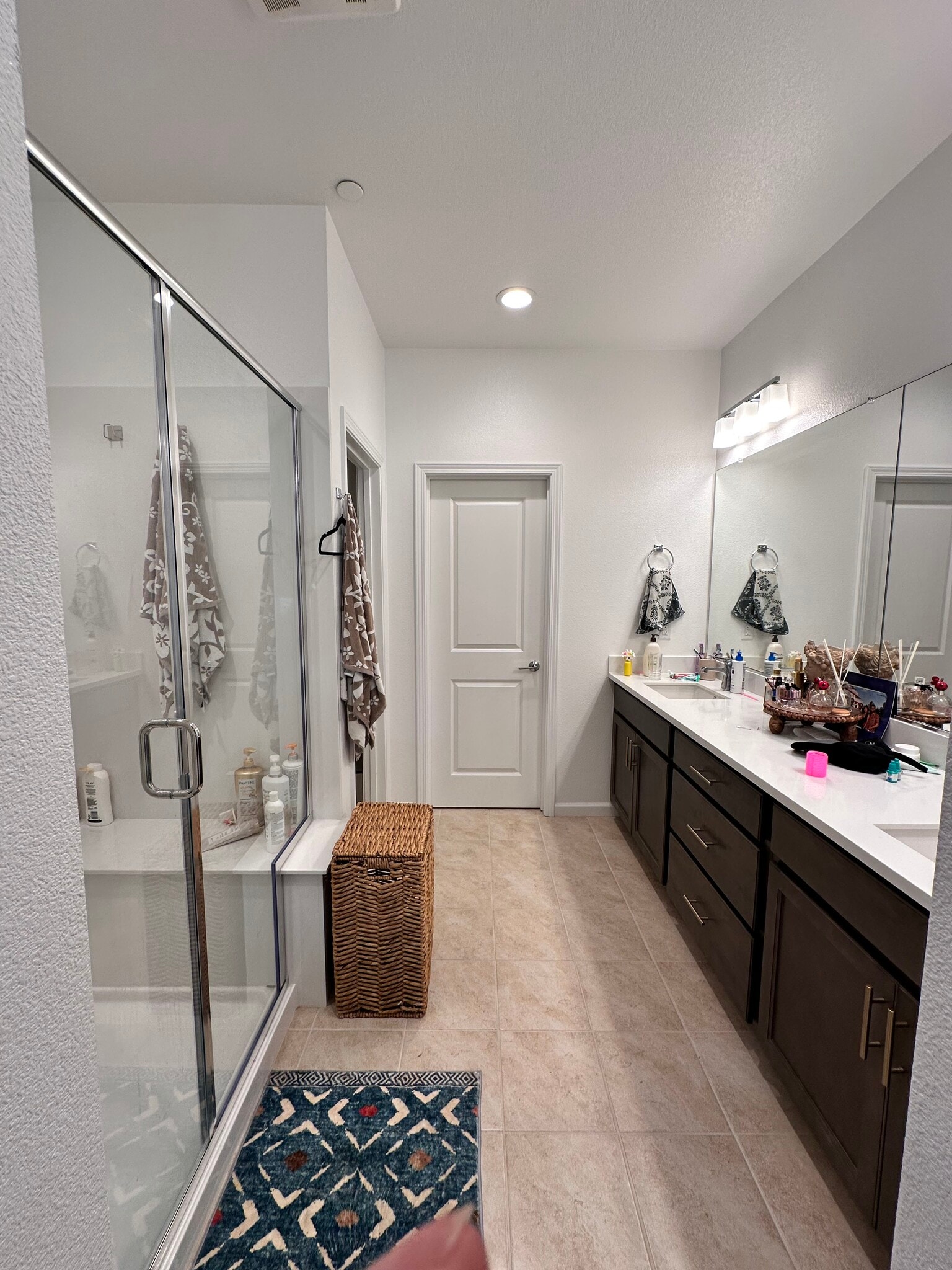 Building Photo - 6216 Diamond Way