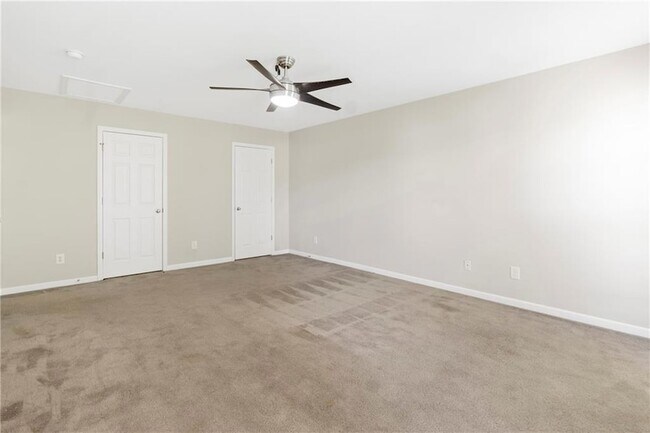 Building Photo - 4660 Lake Hill Trail