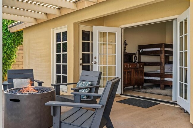 Building Photo - 41740 Jamaica Sands Dr