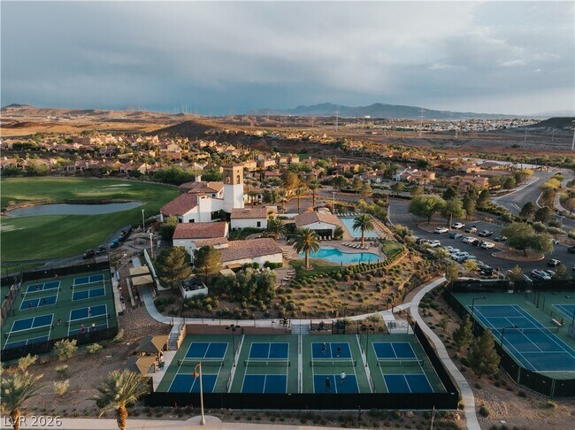 Building Photo - 66 Lakefront Dr