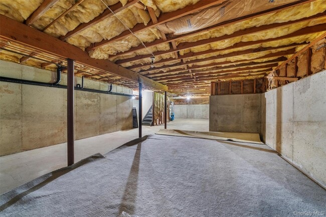 Building Photo - 14 Cheesecote Ct