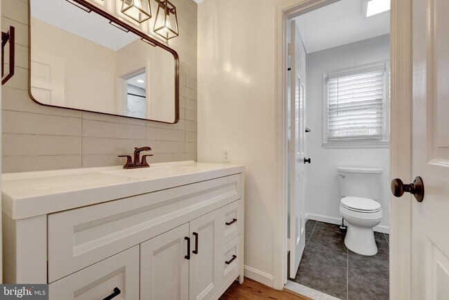 Building Photo - 1108 Bellview Rd