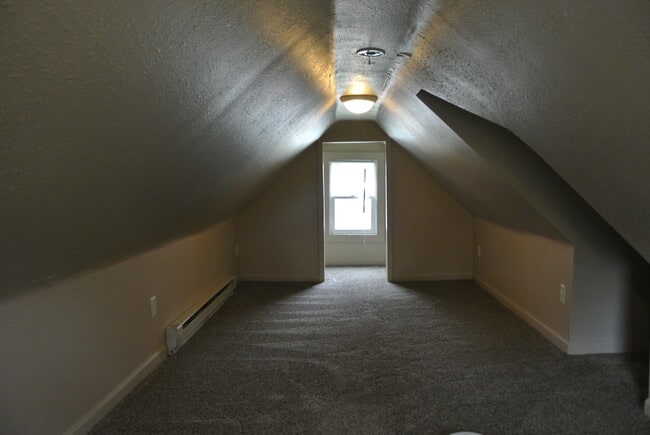 Building Photo - 1711 2nd Ave NW