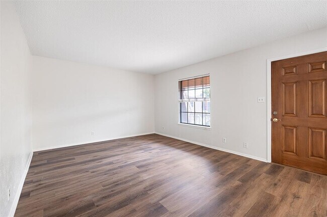 Building Photo - 7801 Shoal Creek Blvd