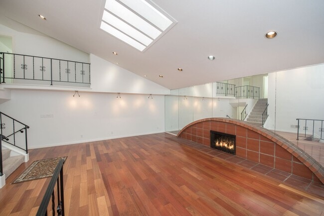 Building Photo - Now Available for Lease Beautiful 4 Bedroom Home with Basement