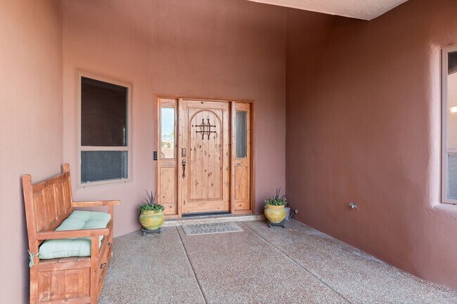 Building Photo - Rio Rancho Gem - Stunning 4-Bedroom Home –...