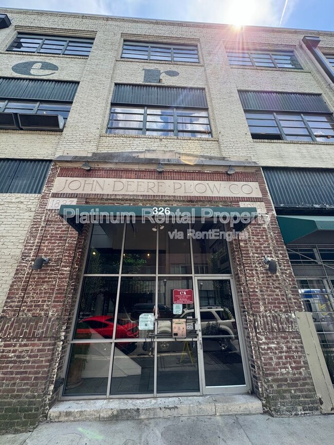 Primary Photo - 326 Nelson St SW