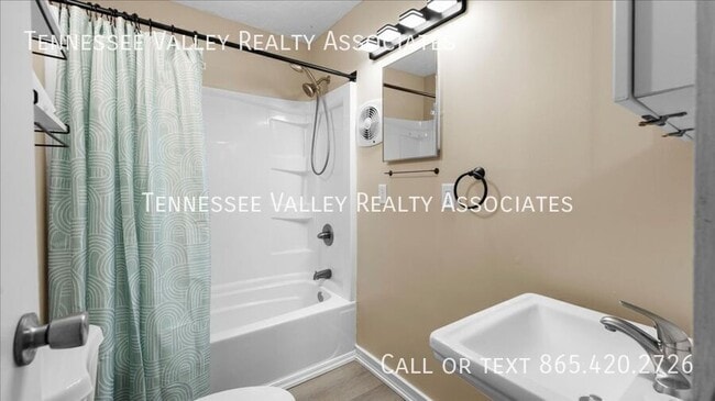 Building Photo - 3615 Miser Station Rd