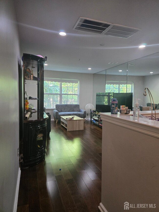 Building Photo - 201 Prestwick Way