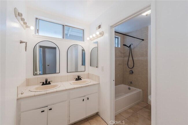 Building Photo - 9552 Bickley Dr