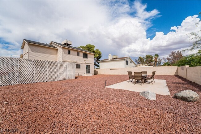 Building Photo - 3955 Savoy Ct