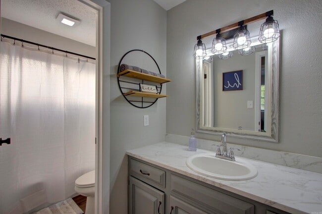 Building Photo - 3516 Skyline Blvd