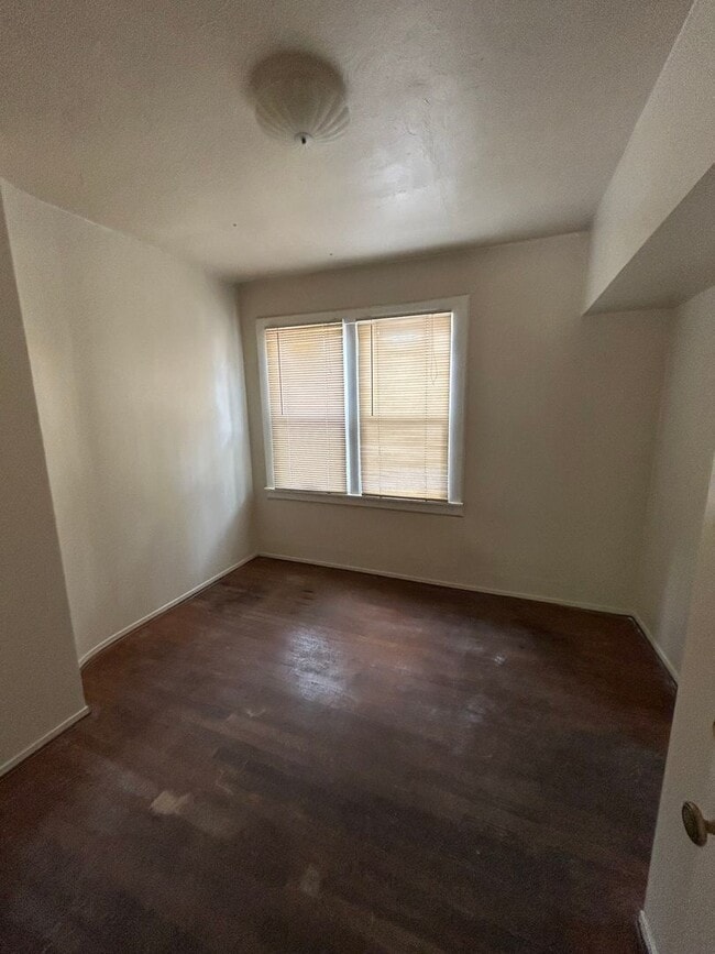 Building Photo - 1153 Arcadian Ave