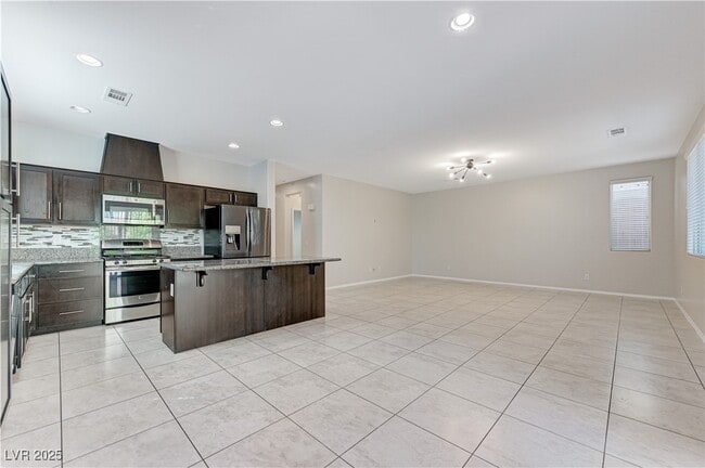 Building Photo - 10638 Mt Blackburn Ave