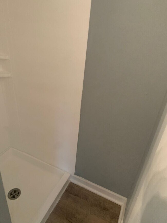 Building Photo - 1617 Ferry St