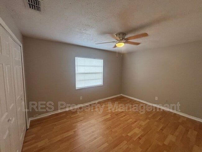 Building Photo - 2437 Chase Ave