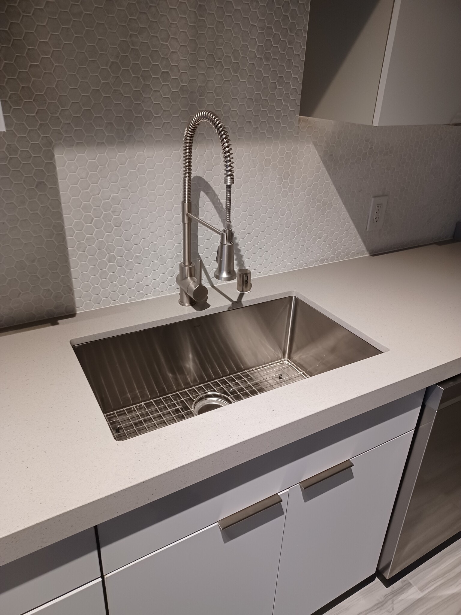 Kraus Designer Stainless Sink & Faucet - 608 S 3rd St