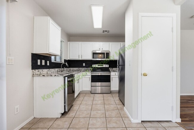 Building Photo - Beautiful San Tan Valley Home in Meadow Vista