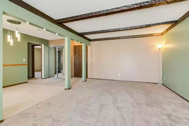 Living Room - 10750 Rockford Rd